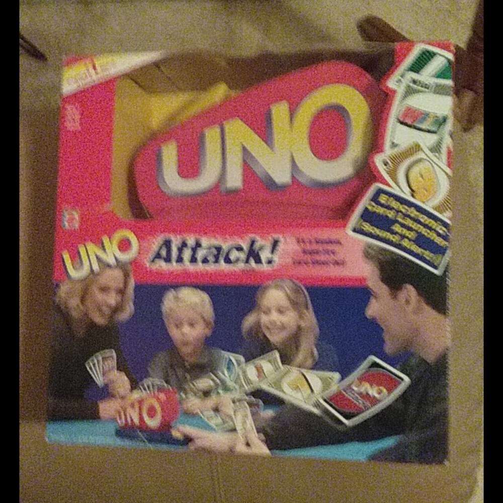 UNO Attack electronic card launcher